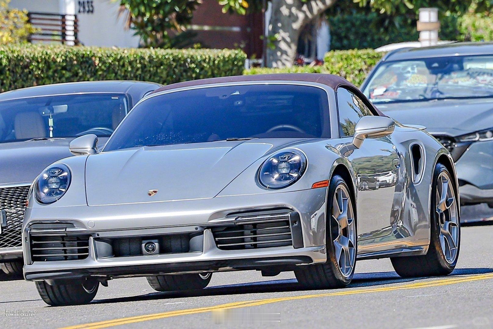 肯豆新座驾～911 Turbo S Cabriolet[馋嘴][馋嘴] 