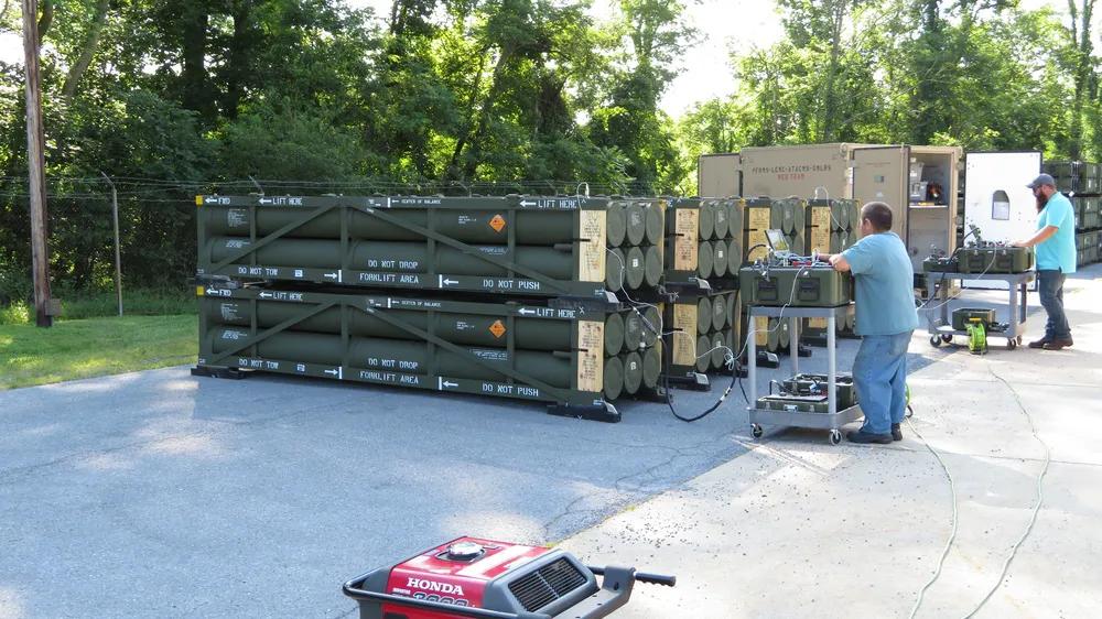 根据美媒报道称，美国多发火箭系统确实依赖中国稀土材料。
美国国防承包商-莱特肯尼