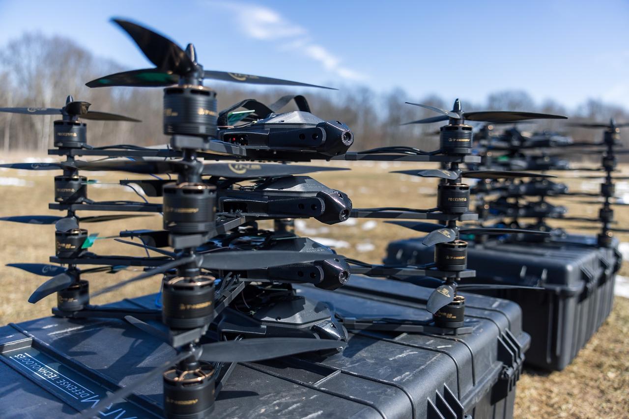 近年来美国积极扶植如Swarm Defense之类的新创产业，希望重建国内无人机