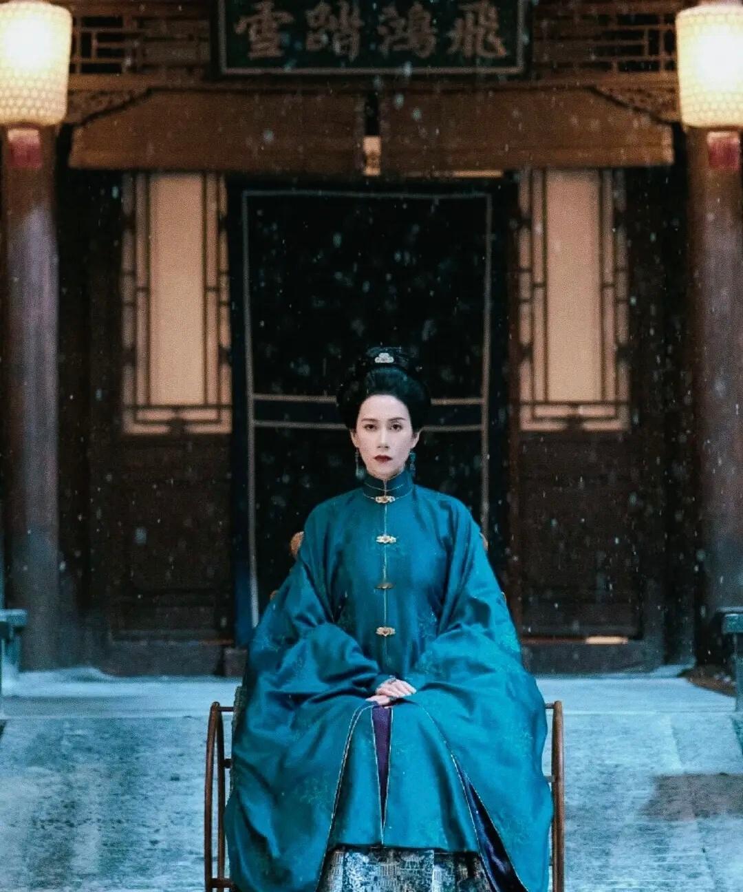 陈都灵温峥嵘母亲节售后 谁懂啊！母亲节前被陈都灵温峥嵘售后狠狠拿捏，视频里默契的