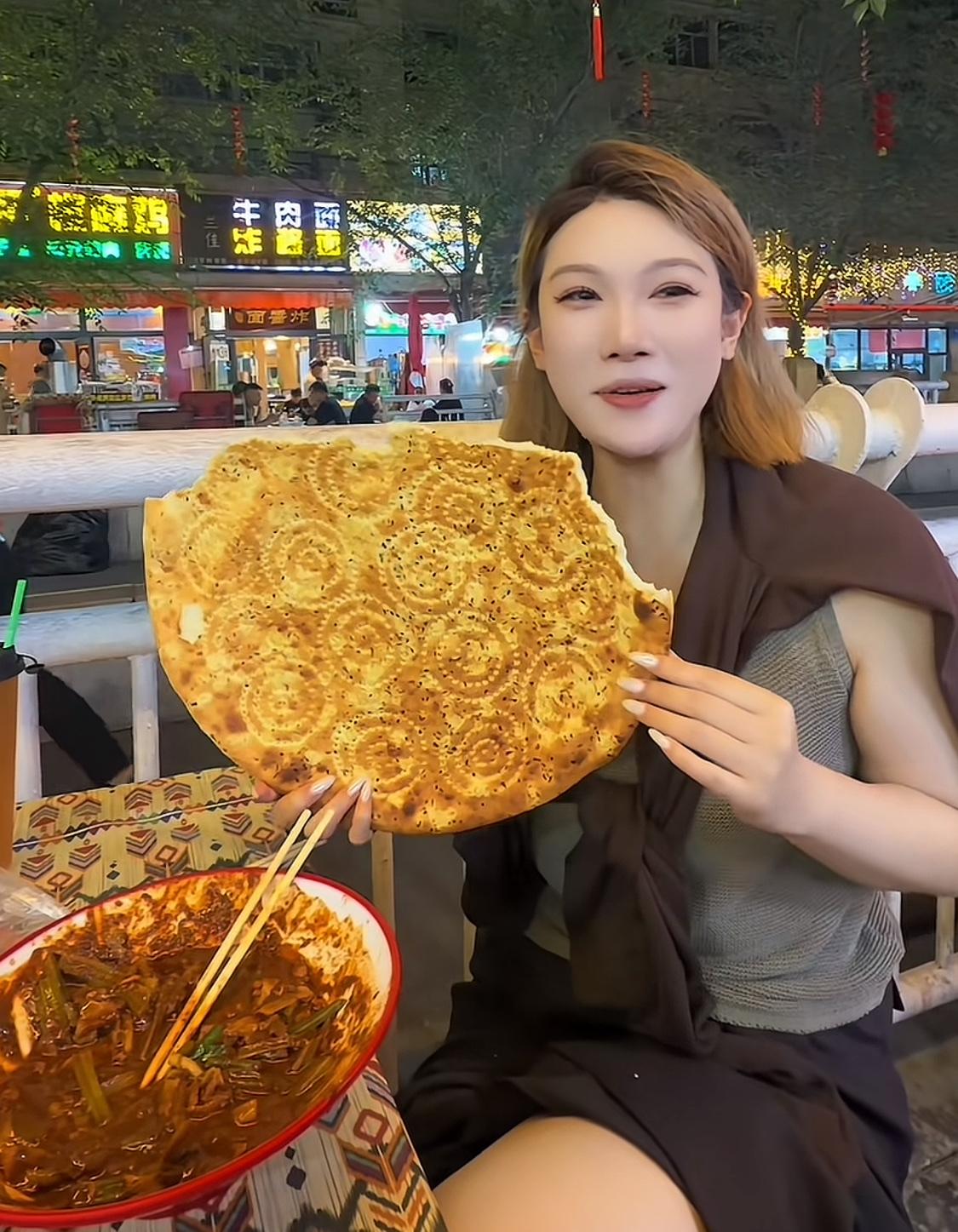 张宁夫妇这是真的被新疆的美食美景给“俘获”了吧！

6月2日，山西汾酒男篮队员张