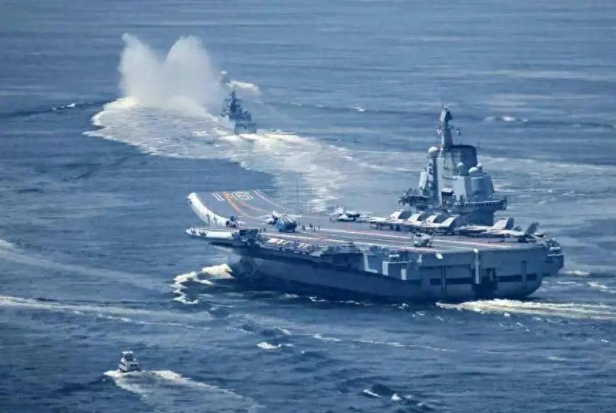 辽宁舰是海军战力孵化器，歼35上舰成事实，未来中国海军越来越强
很多人关注一个问