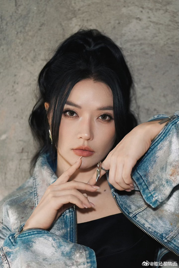 庄心妍0.25μM巡演 以声为序，以舞为章。今日17:20，庄心妍演唱会深圳站开