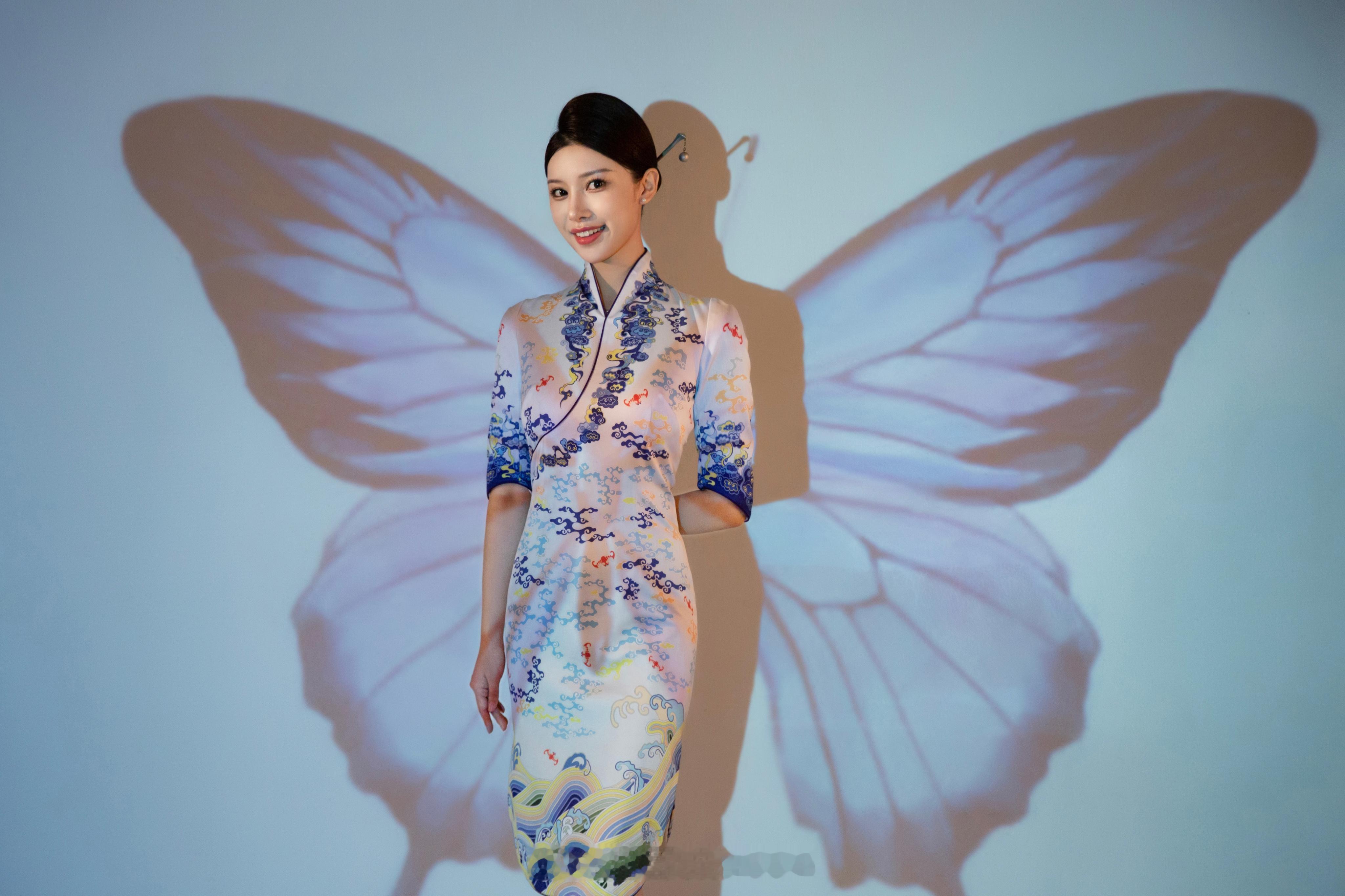 轻舟已过万重山 前路漫漫亦灿灿新年快乐 2024启程🦋 ​​​
