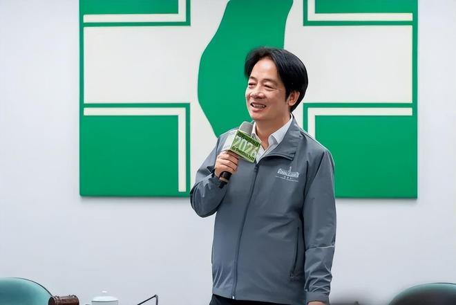 台当局签了，大批导弹将抵台，赖清德走上不归路，解放军战舰回防。绕开朝野不顾反对，