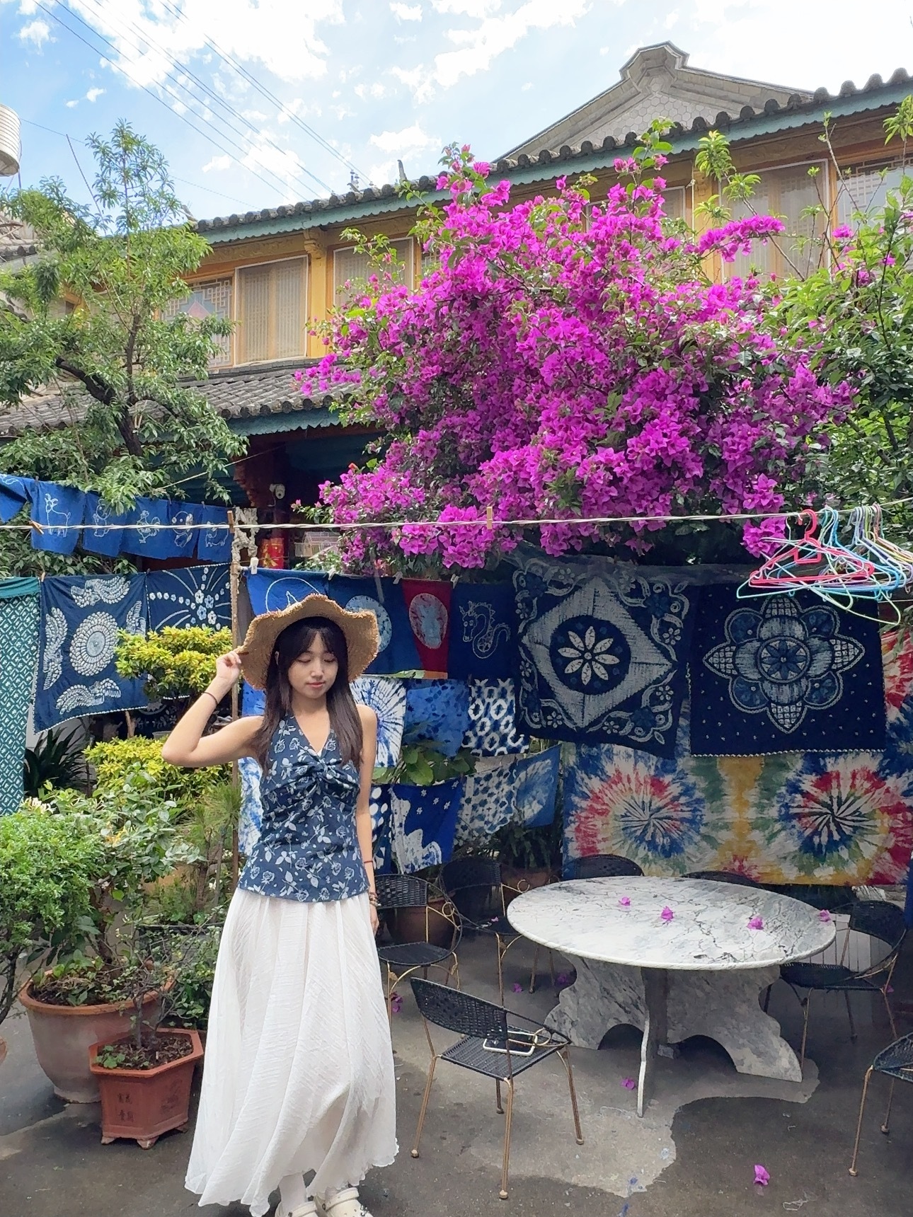 临出门突然下了大雨 本来以为是上天旨意 让我们别出门 现在更想解读为 雨后会有彩