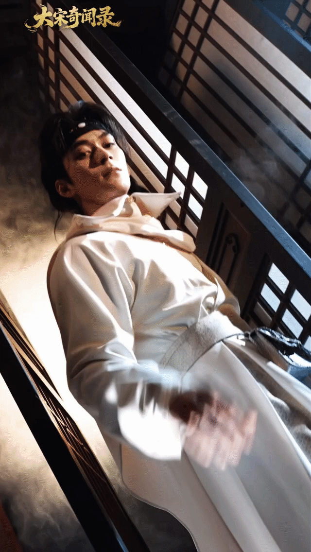 古装探案小分队上新了 神秘仵作苏瑾轩登场！剑眉星目颜值在线，一把验尸刀探查事实真