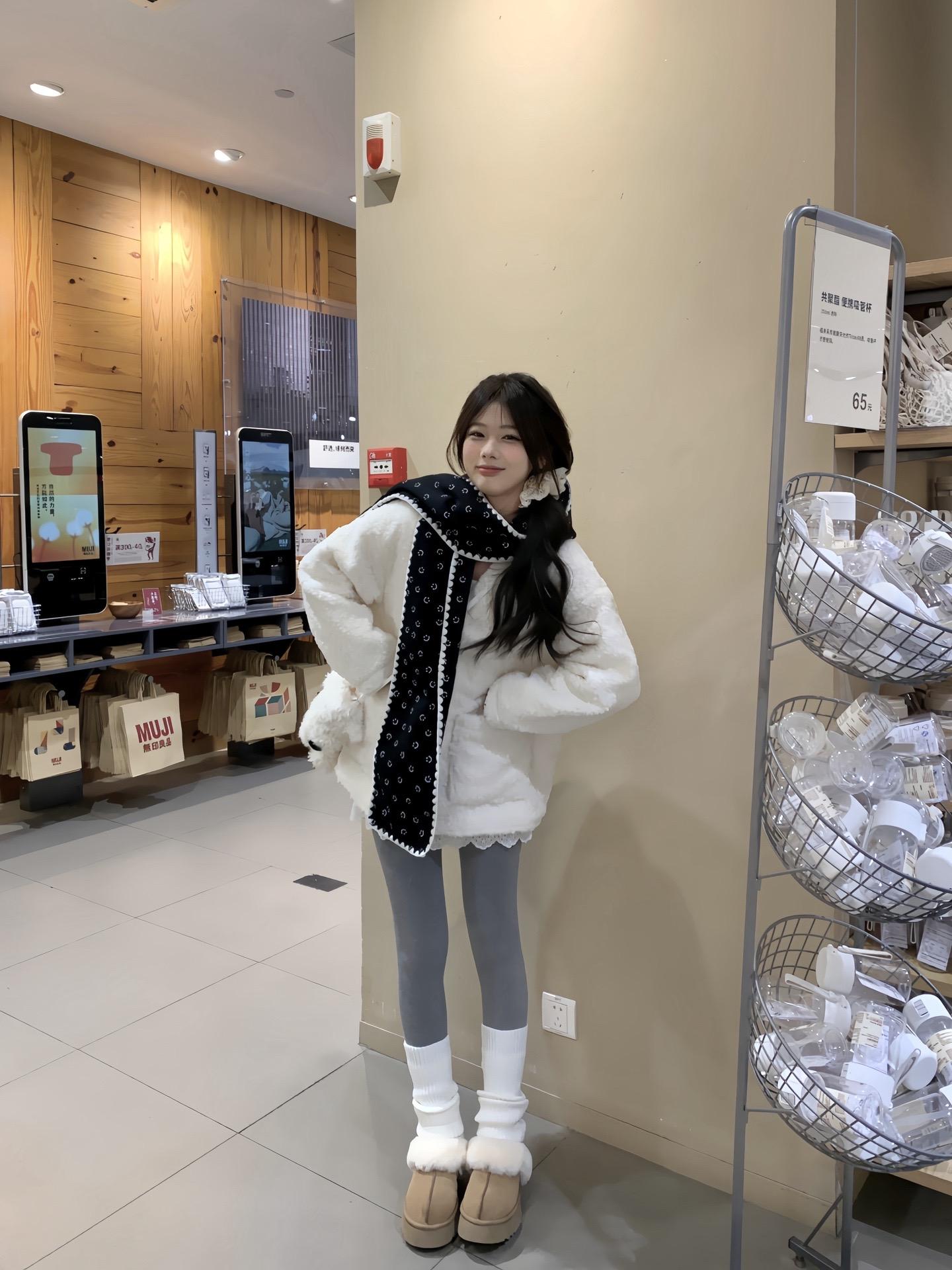 生活给了我一拳 我原地睡了一天 ˃͈ દ ˂͈ ಣ