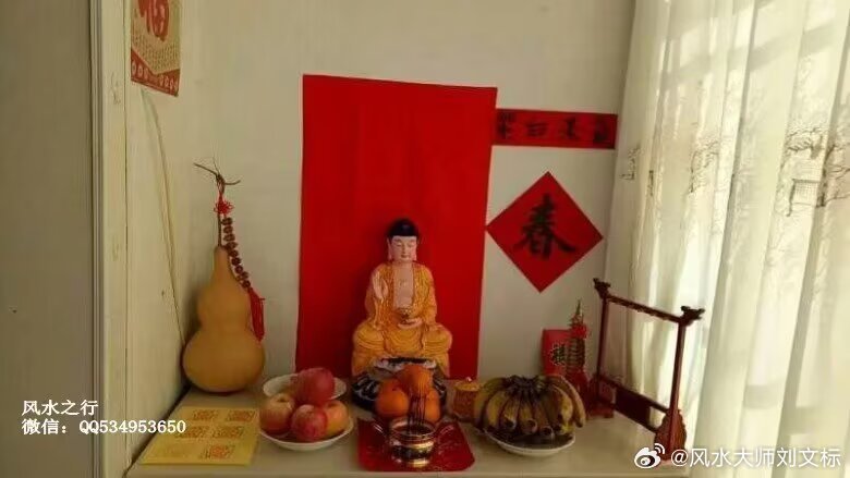 福主请的菩萨过来安奉开光。 
