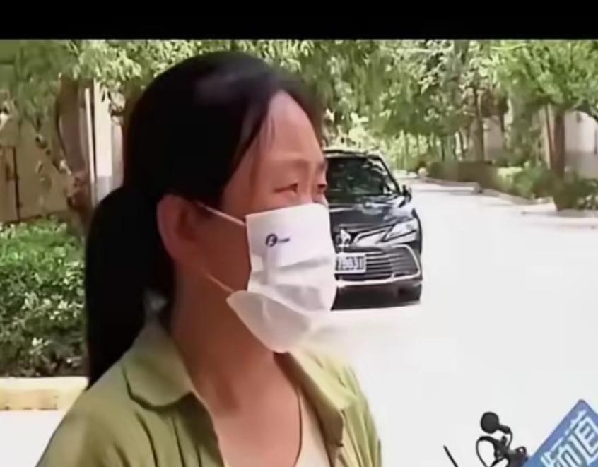 这绝对是全网最能作的儿媳！河南郑州一女子，公公的棺材都停在堂屋了，她躲在娘家坐地