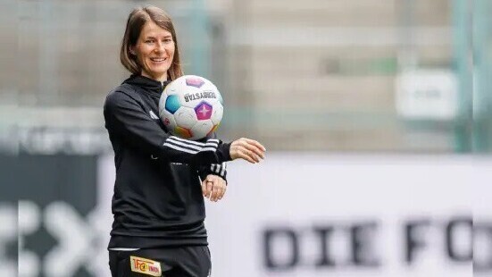 五大联赛首位女性主教练即将登场！请真女权们为玛丽-路易丝·埃塔加油！德甲联赛 足