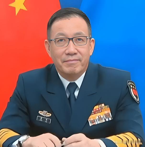 聊台湾问题，很多人第一反应就是看军机绕台、航母过境这些大场面，但最近的一系列动向