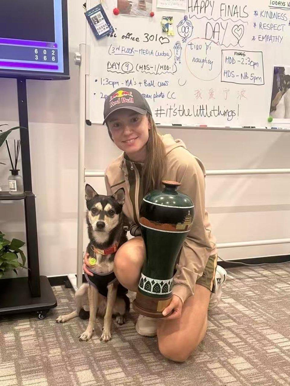 猜你在等的合影[羞嗒嗒]莱巴金娜宁波赛冠军 ​​​