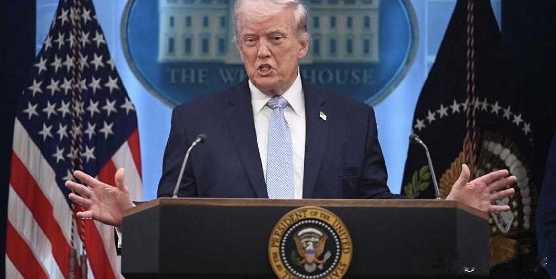 特朗普签署行政令 要求银行业严查无证移民账户

      美国总统特朗普于5月