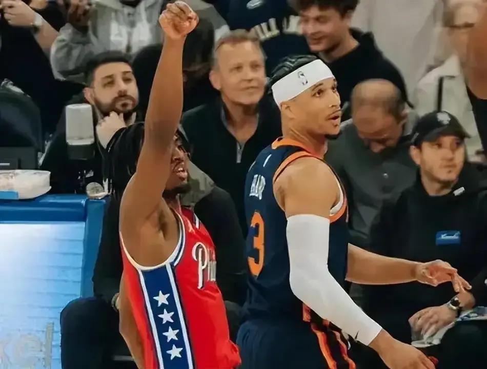 被尼克斯拿捏，下赛季76人何去何从，13个球员合同到期了。
第一，尼克斯总比分2