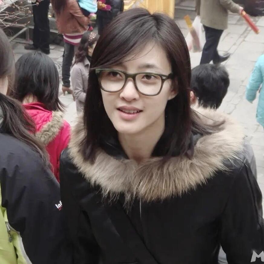 当年宁静在浪姐第一个夸美的就是王丽坤 王丽坤竟然也演短剧了 ​​​