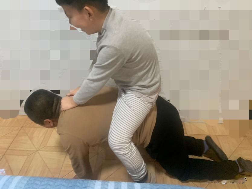 我害怕我儿子长大结婚、生孩子！我儿子今年8岁，学习倒是挺优秀，可就是个生活 白 