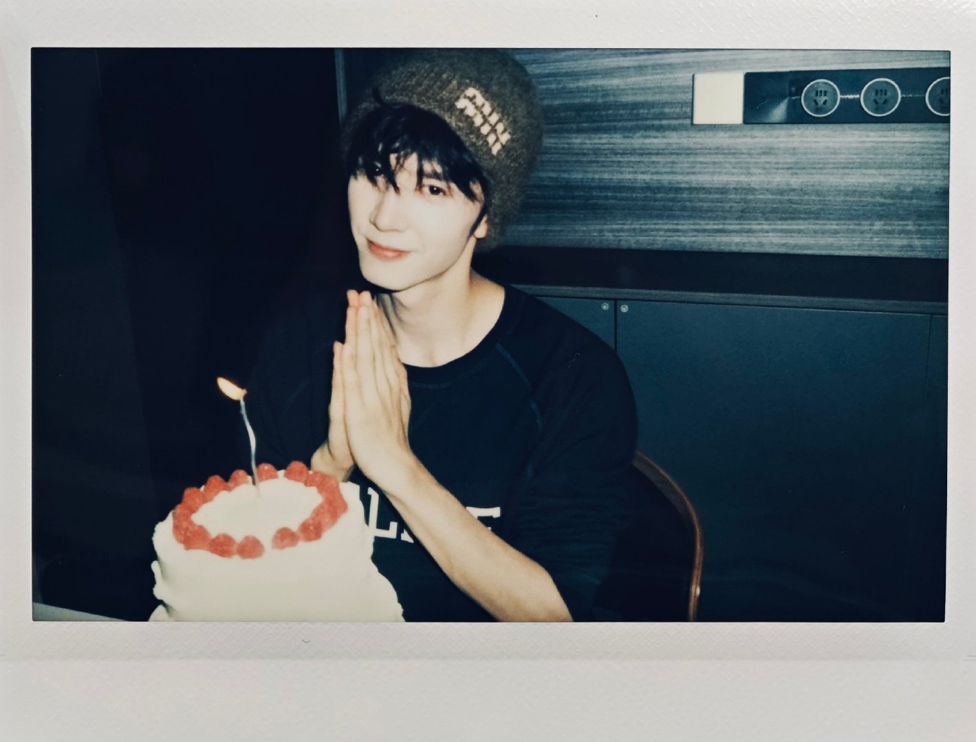 陈哲远生日拍立得陈哲远29岁生日拍立得 陈哲远生日拍立得陈哲远[超话] ​ ​​