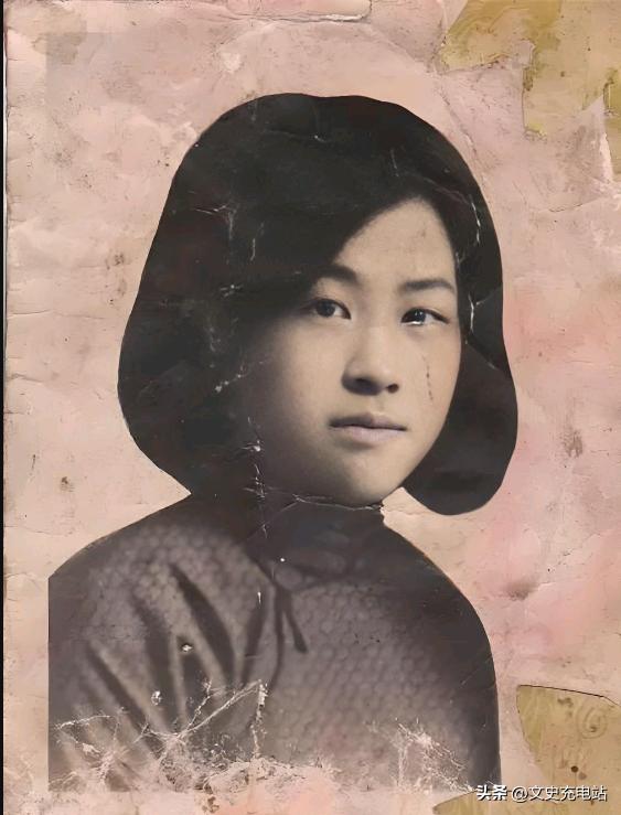 1938年，20岁女地下党被4个特务跟踪三天，到哈尔滨客栈后发现无路可逃，她咬牙