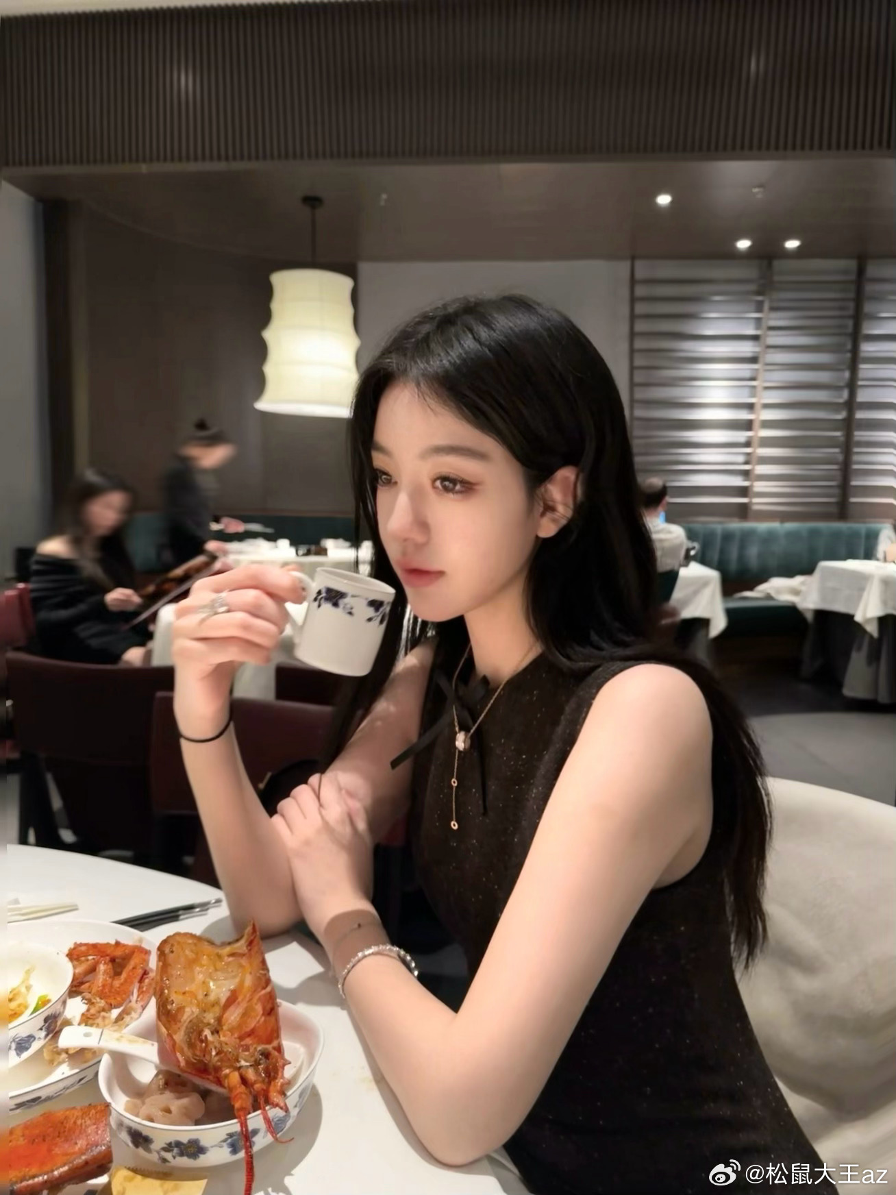 命运会用次品诱惑你 你需要反复说不要 直到命运真正拿出你真正喜欢的礼物 ​​​