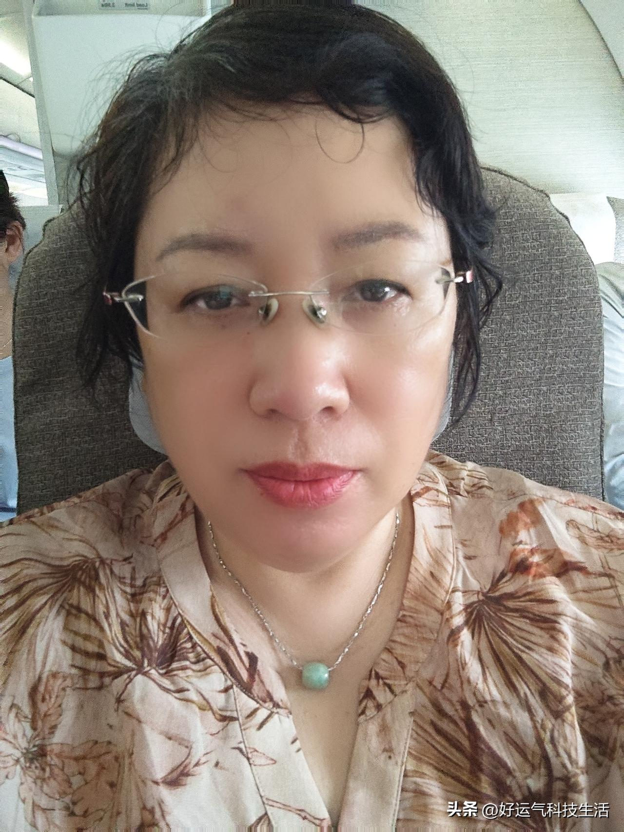权衡之后，还是留在崂山练柔力球啦
 
今天周六，查了下青岛气温有28度，天气依旧