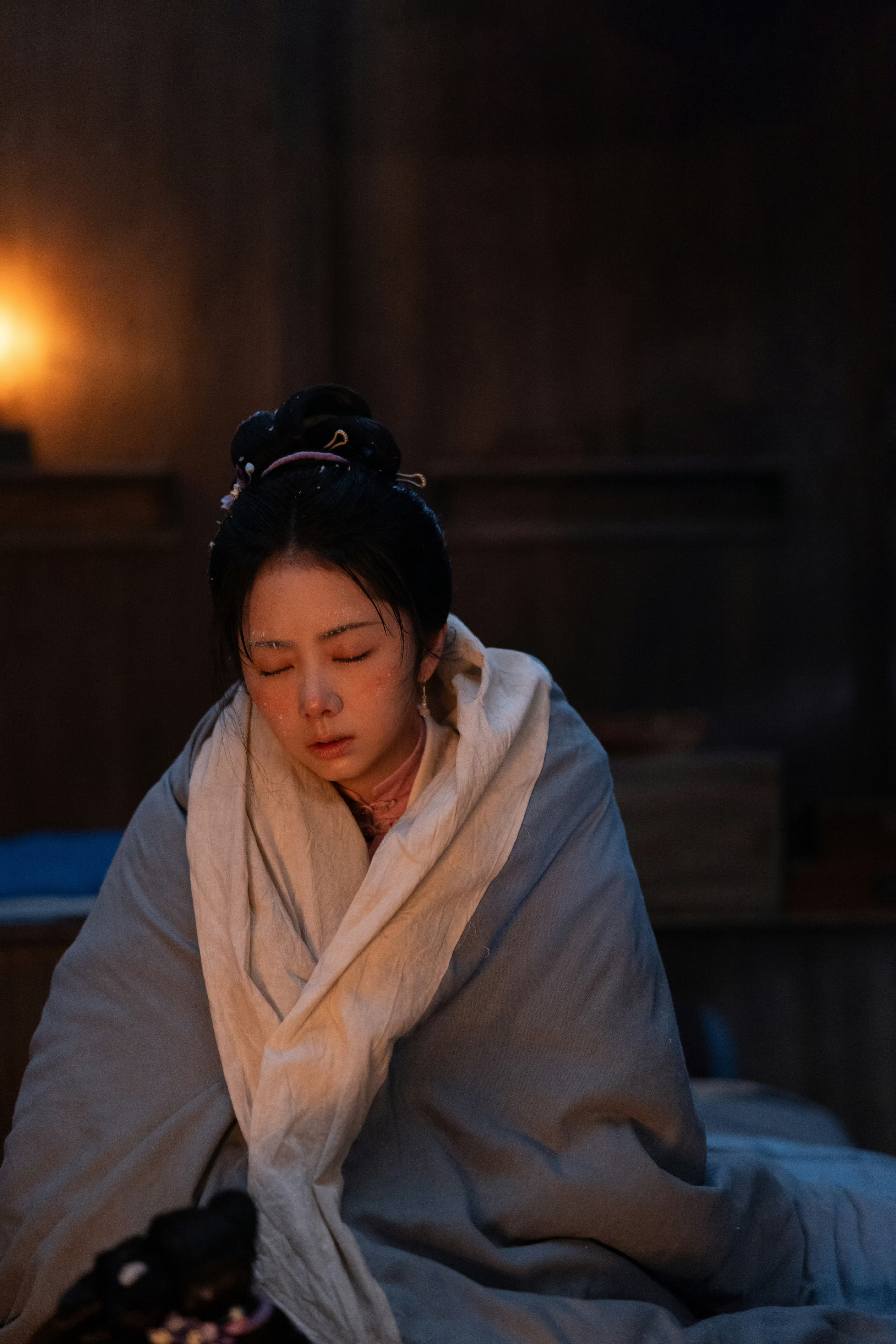 谭松韵演技不是，我真没想到有人竟然会质疑谭松韵的演技。从旋风少女到后来浪花一朵朵