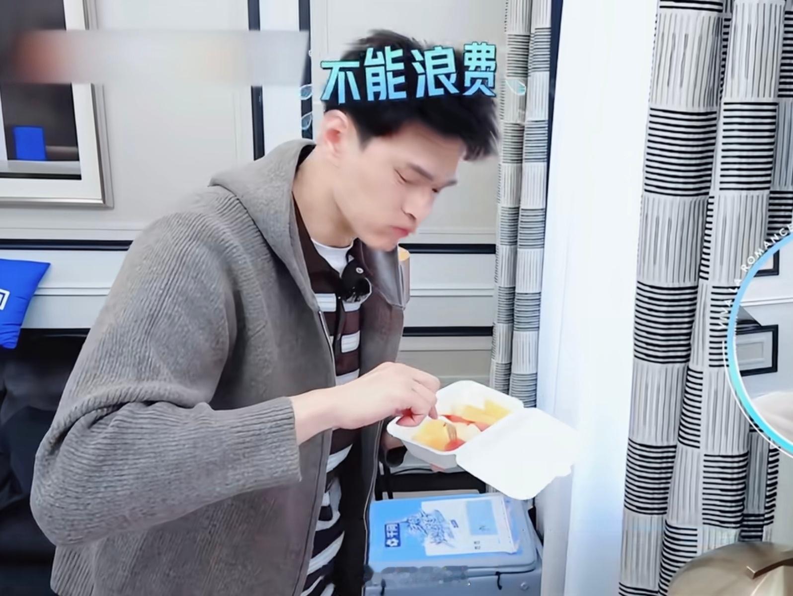 孙杨 张豆豆看到了吧，这就是成功的体育生还是对职业祛魅，多看清人品和生活习惯吧…