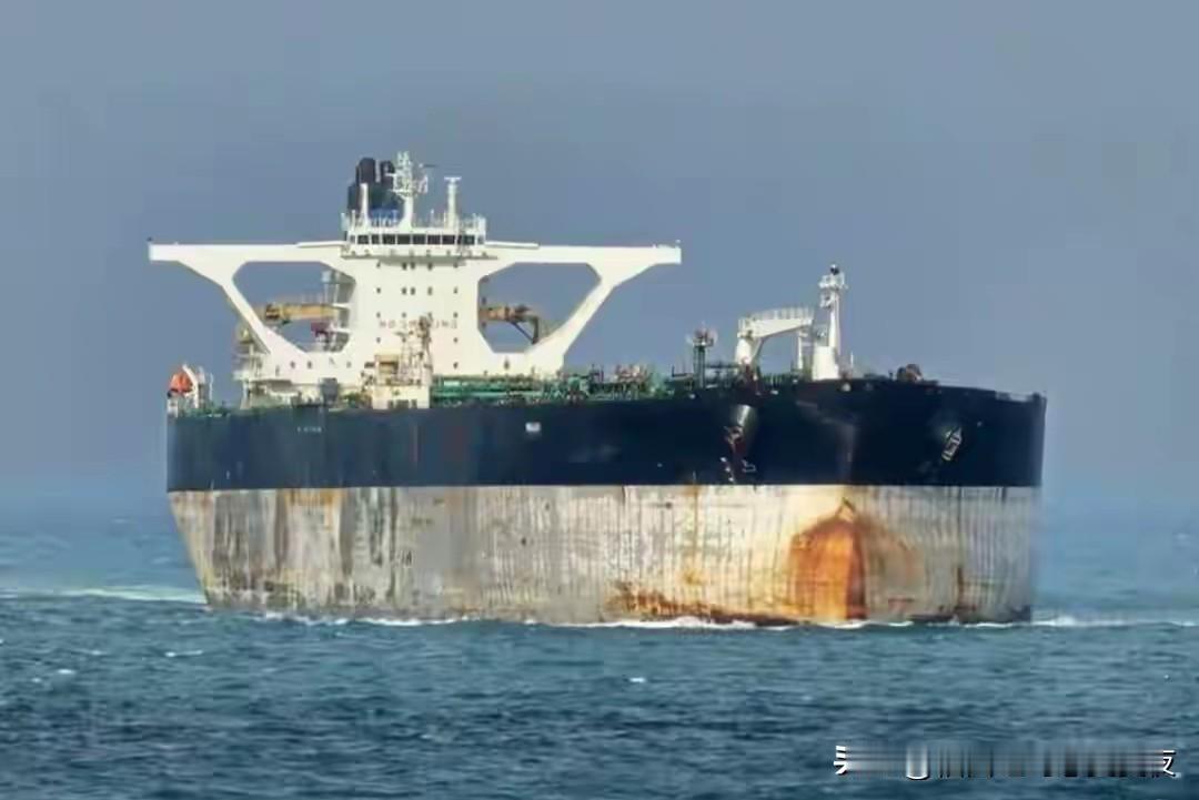 突发！美军扣押贝拉1号，俄军舰艇就在附近，上升到战略层面对抗