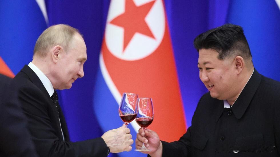 韩国声称朝鲜广电放弃中国卫星改用俄罗斯卫星，引起外界广泛争议， 韩国统一部官员援