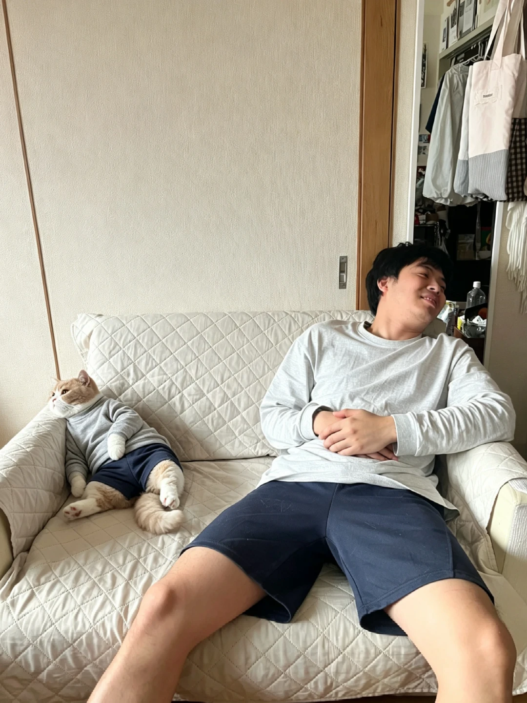 都说我和爸爸像