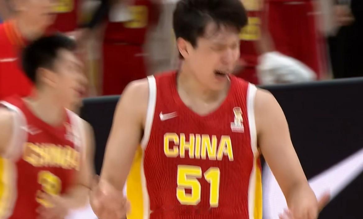 中国男篮vs黎巴嫩男篮中国男篮[超话] 你怎么能不信任NBA球员呢？[挖鼻] ​