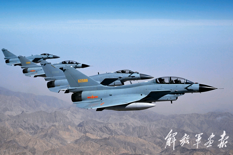 重温丨中埃“文明之鹰-2025”归建途中的西空某旅“太行”歼-10C/S，不抹号
