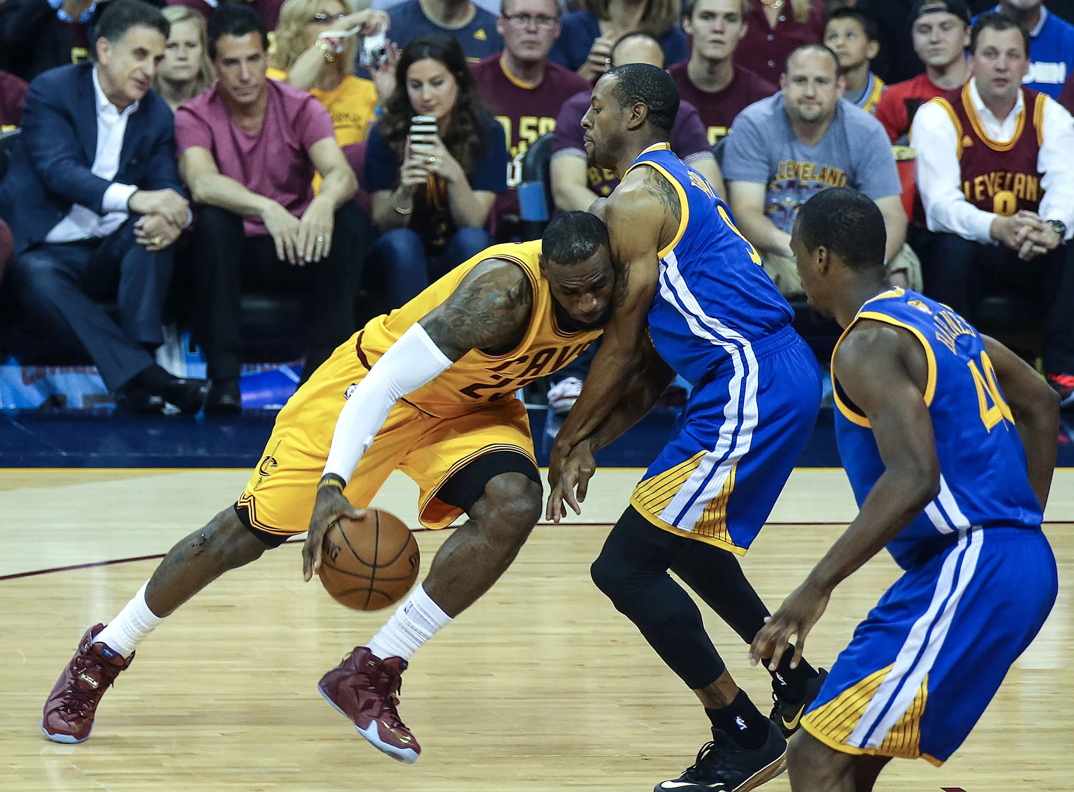 Lebron James 落枕事突破詹姆斯