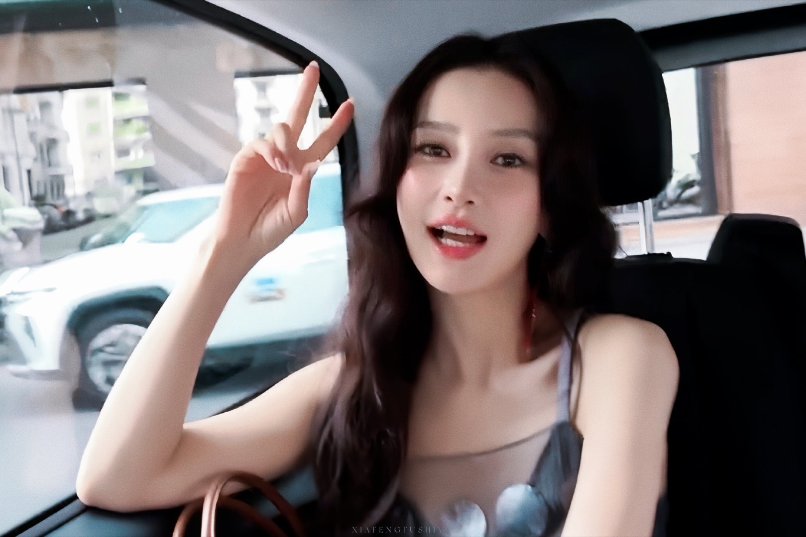angelababy[超话] [白眼]angelababy君绮罗  喜欢你蔚蓝的