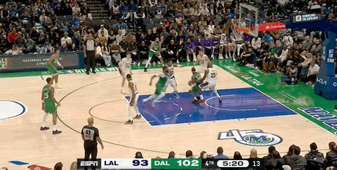 詹姆斯第四节的防守积极性