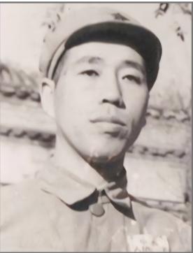 1943年，有位八路军营长受重伤，治了整整一年，动了7次手术，伤情还是没好转。上