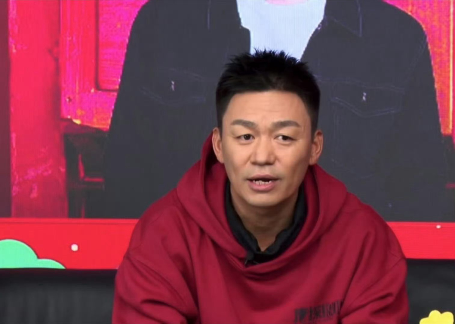 王宝强扫楼跳whiplash 王宝强在这个环节中不仅完成了规定动作，还在这个过程