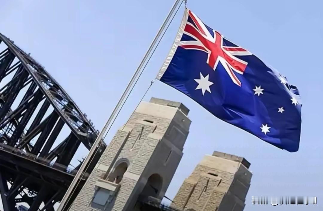 三港连环遇袭 中方硬核维权
 
七日三港遭黑手，美方操盘围堵实锤。
 
澳方敲定