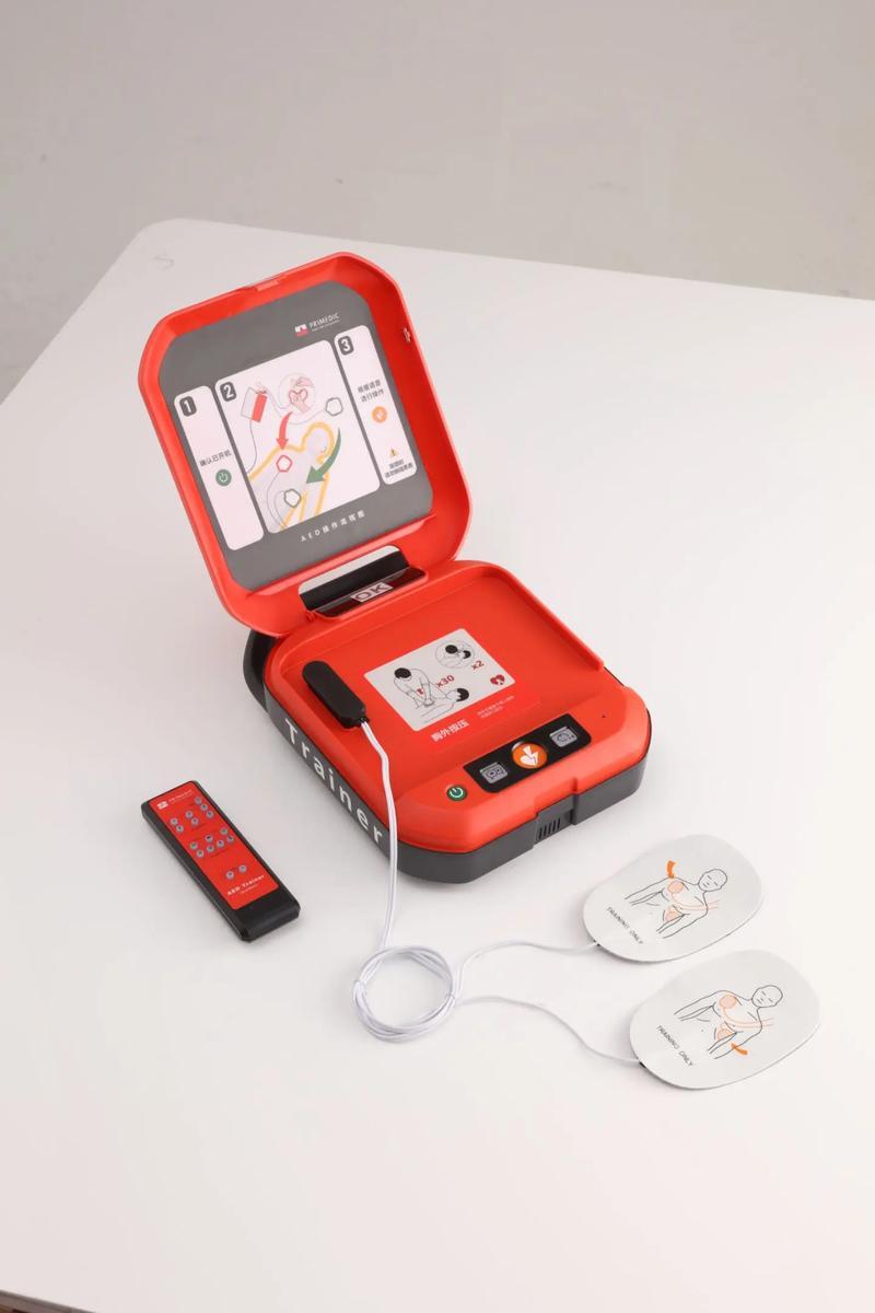 张老师的去世，今天大家网上议论最多的就是【心源性猝死，速效救心丸，AED除颤仪】