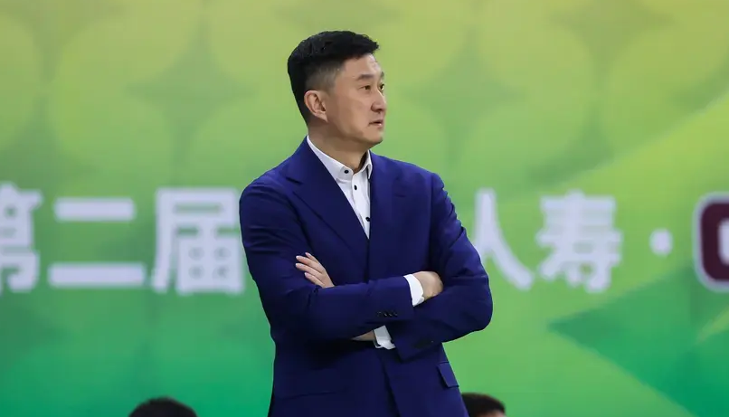 杜锋：要等麦考尔伤愈，他回归后会给奎因&萨姆纳休息的时间