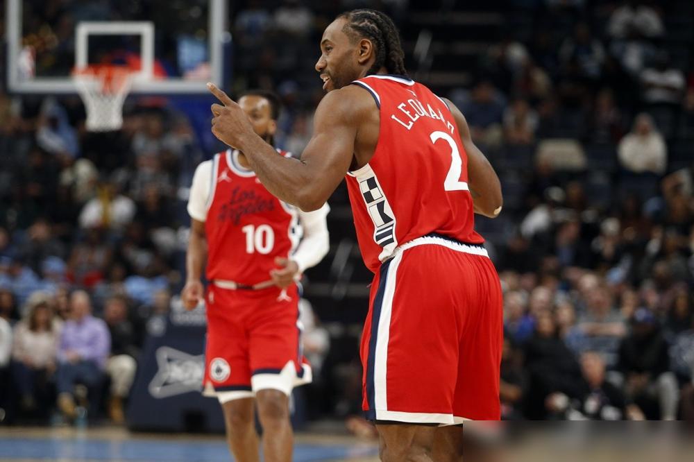 场均28.1分拿不到最佳阵容？你没看错，联盟算的不是得分，是出勤KPI。
差2