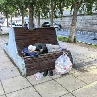 拾荒人的幸福生活
我的今日状态：😁轻松愉快
我这里的天气：☀️晴天
早晨七点多