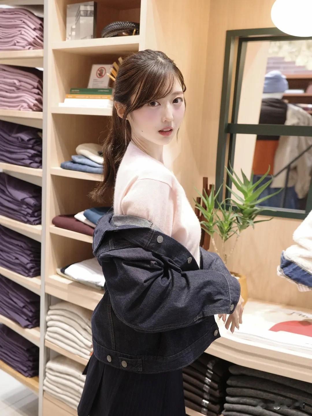 佐野丽奈
