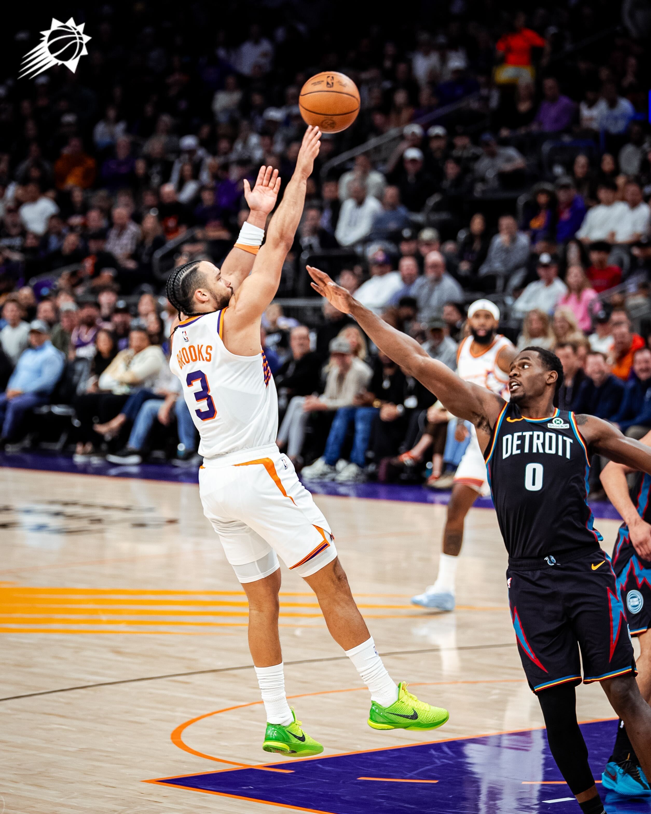狄龙·布鲁克斯38分生涯新高第三节还没打完...活塞vs太阳