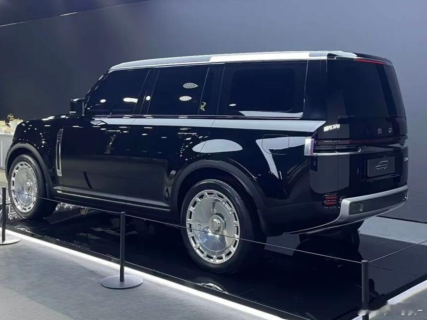 纵置发动机，比例终于对了！ 