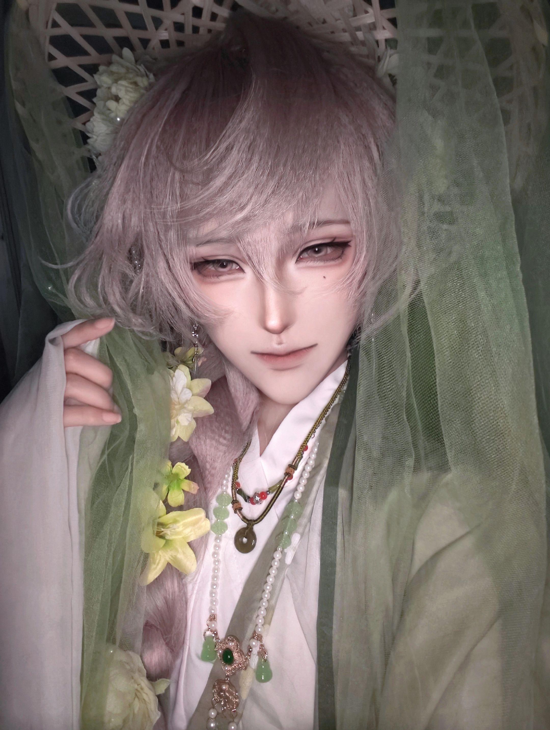 殿下，愿同我一起去赏花吗.