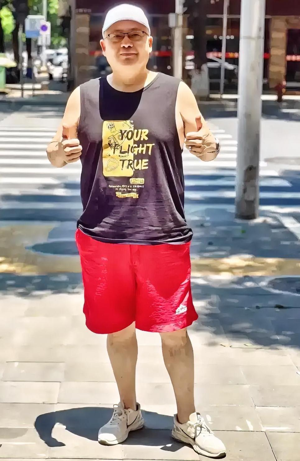 我现在觉得，有些网友的评论真的是太搞笑了。

比如，针对我这段时间减肥瘦了一点就