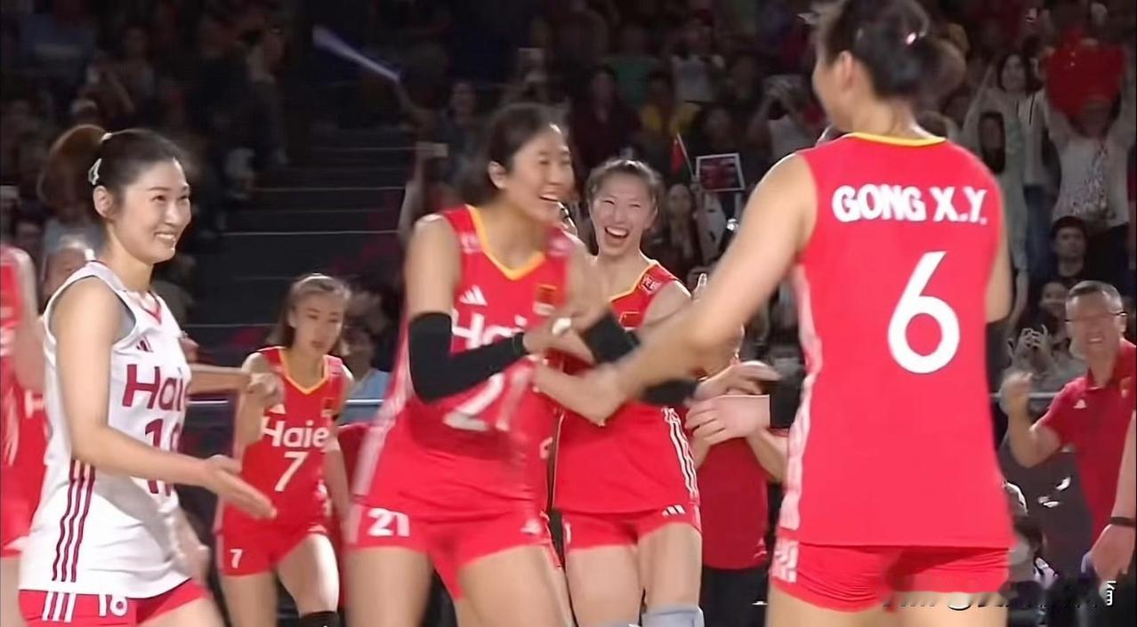 副攻打出来的这支中国女排，真的可以和意大利女排扳手腕了！就今天中国女排这个拦防水