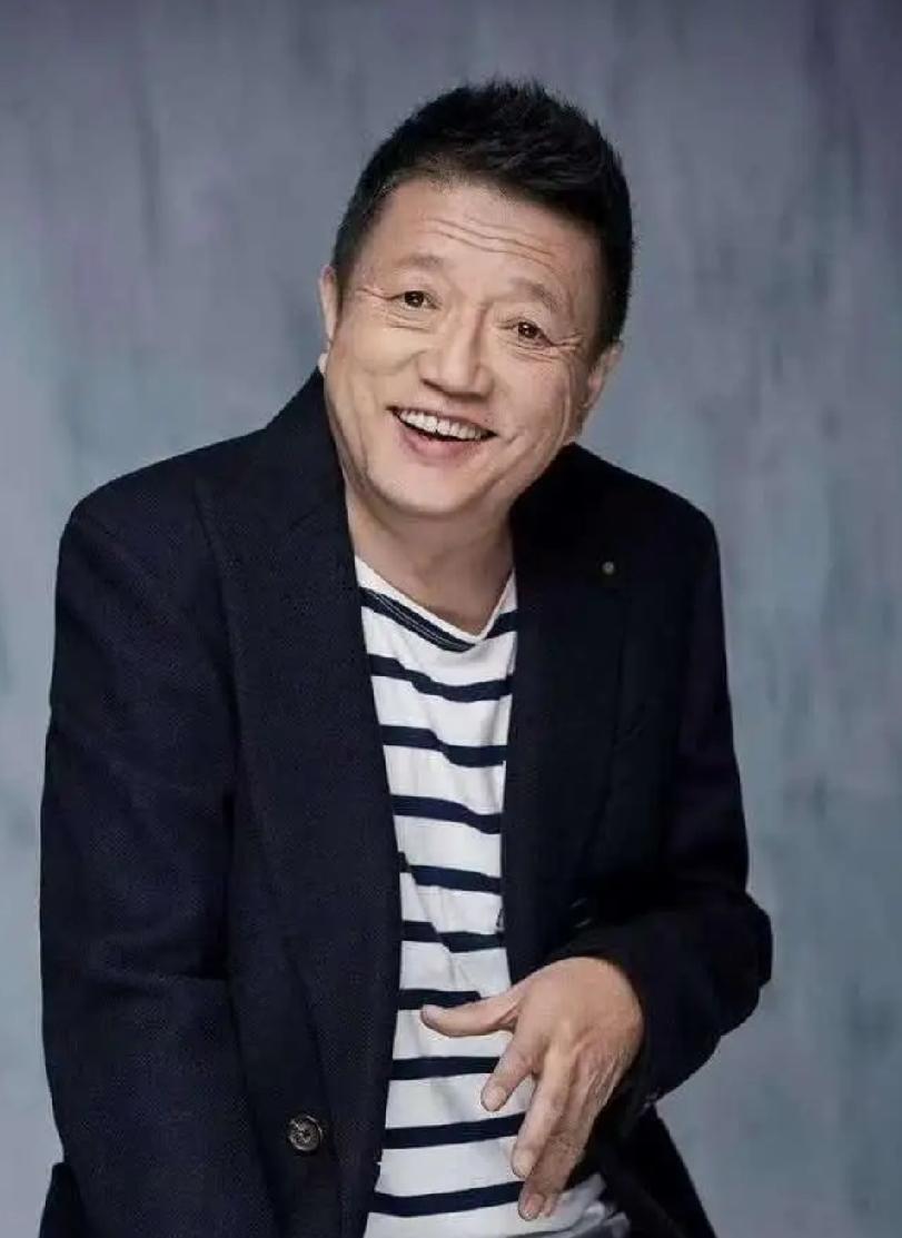 太意外！太敬业了！
生命最后几天还在拍戏！

看过他演的好多戏，直到今天去世的消