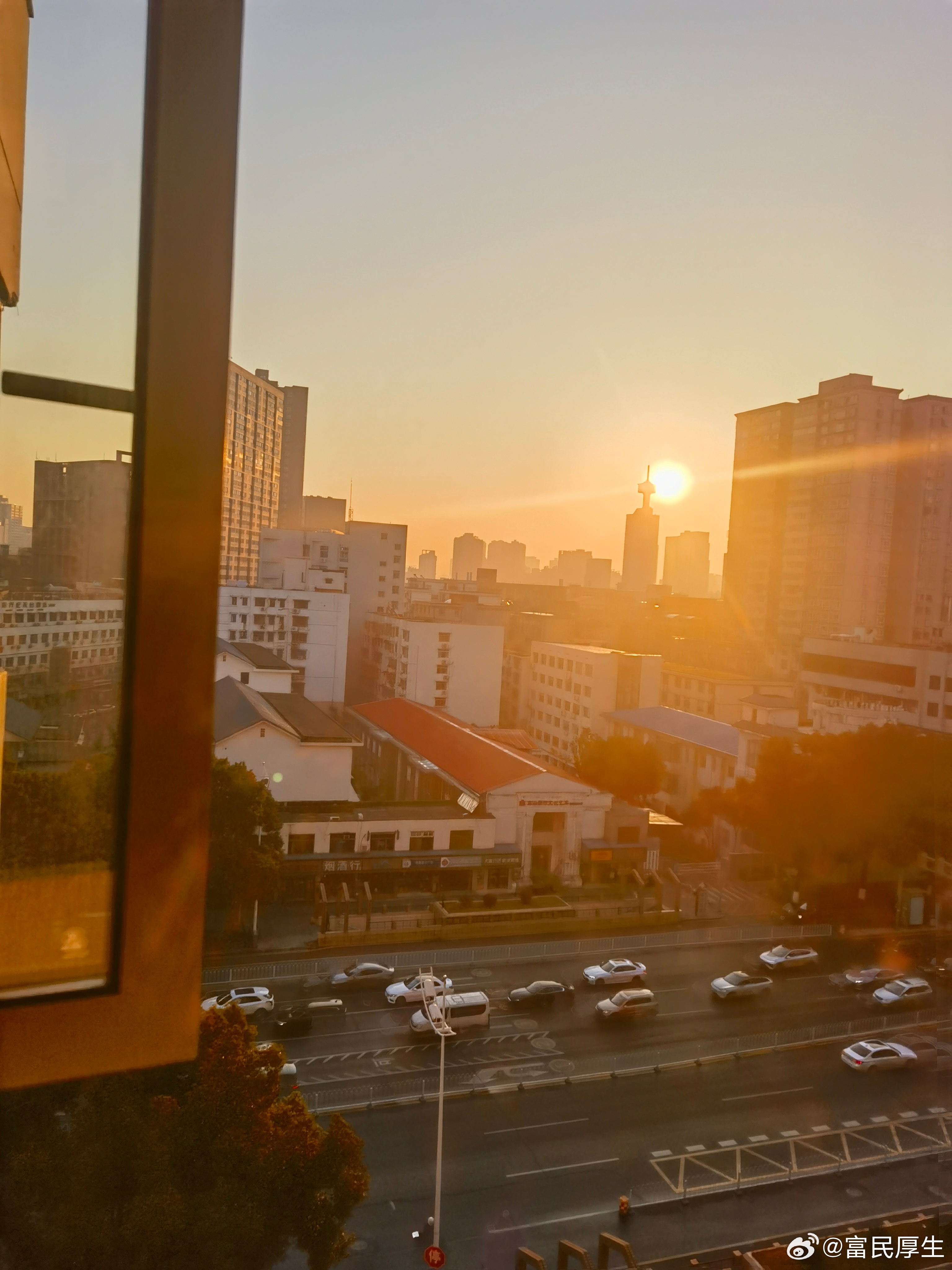 治家“五会”今之治家，若理小园，当植嘉木、疏清泉，使风月常驻，和气自生。窃谓门庭